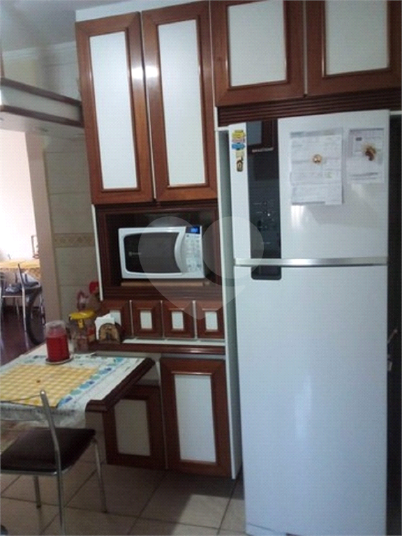 APARTAMENTO em PARQUE BRISTOL