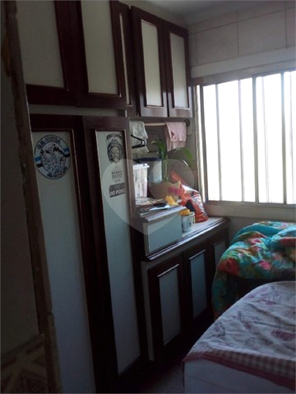APARTAMENTO em PARQUE BRISTOL