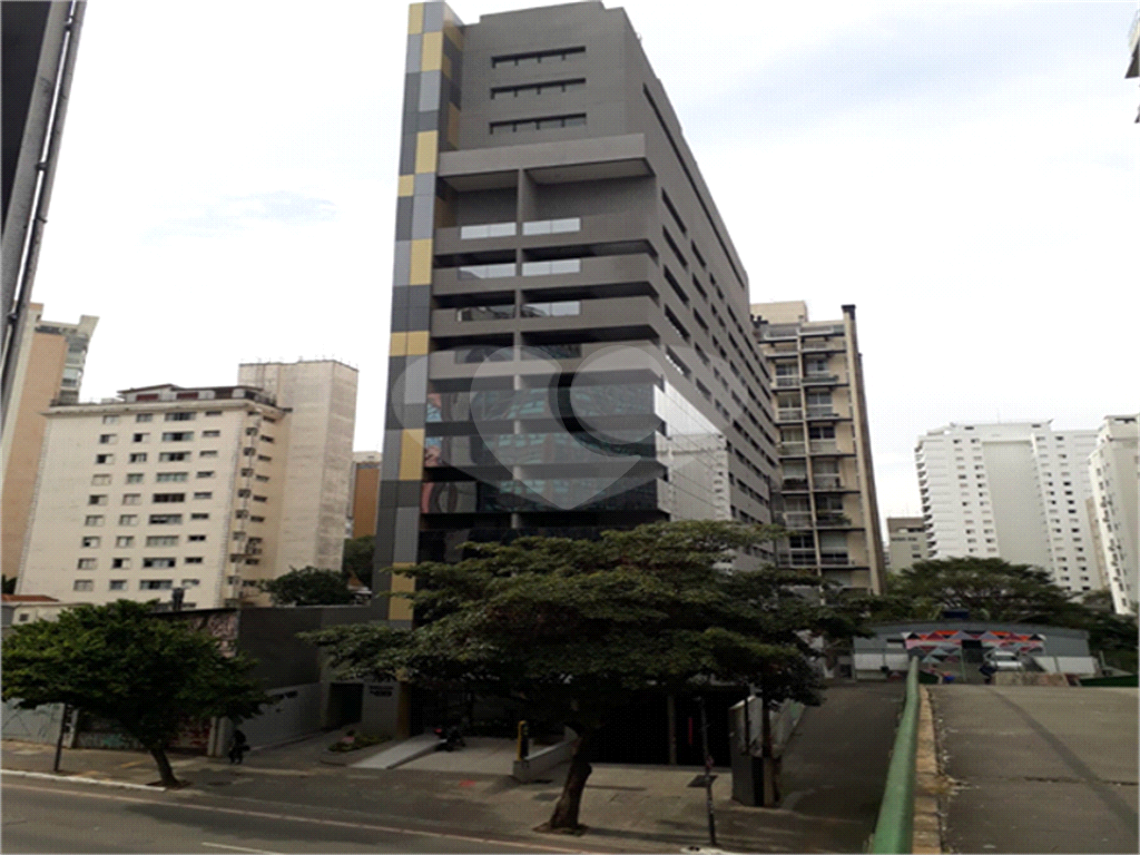 Sala Comercial em Pinheiros para Venda ou Locação