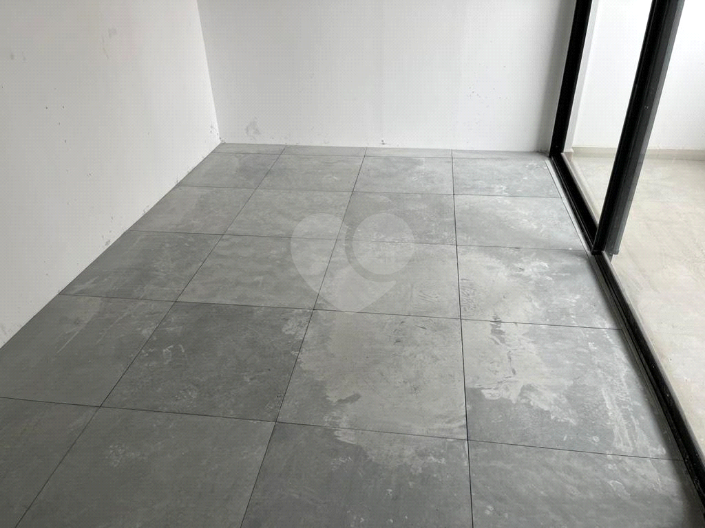 Sala Comercial em Pinheiros para Venda ou Locação