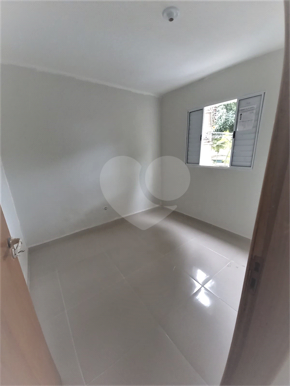 Apartamentos NOVOS em condomínio no Parque Edú Chaves