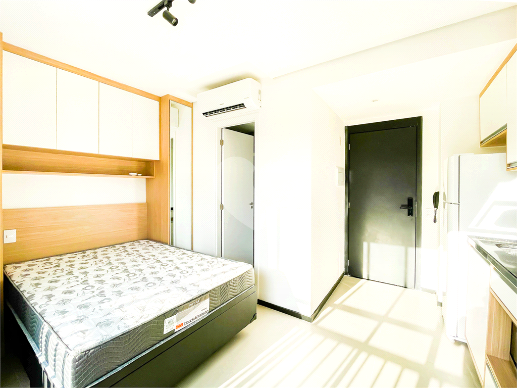 Apartamento - Studio - Centro - 1 Dormitório / Quarto - Locação / Aluguel