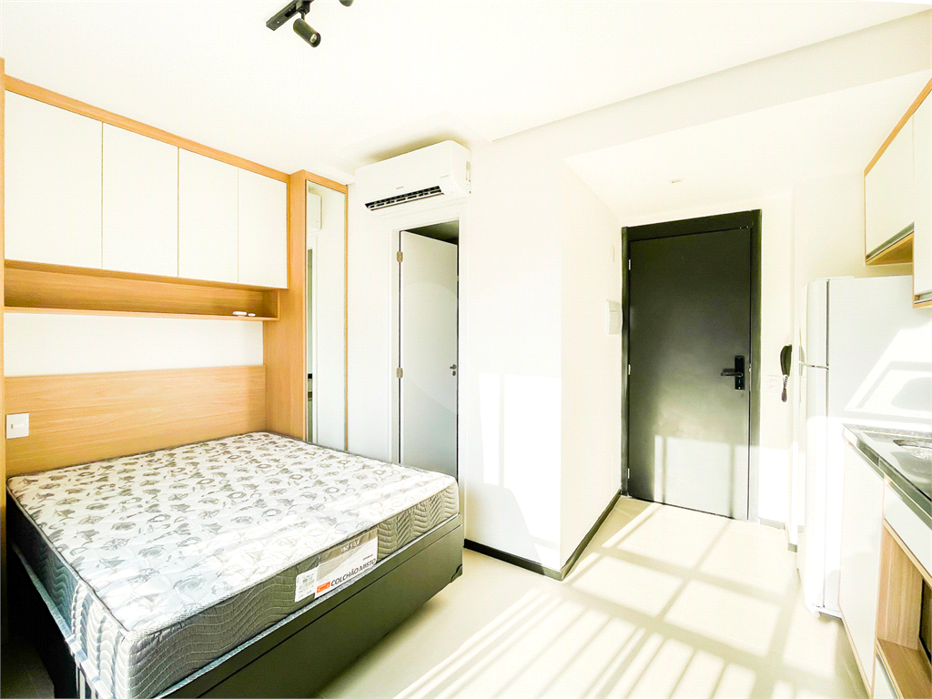 Apartamento - Studio - Centro - 1 Dormitório / Quarto - Locação / Aluguel