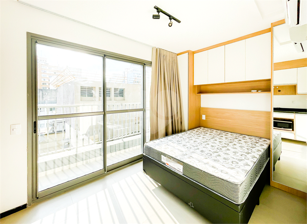 Apartamento - Studio - Centro - 1 Dormitório / Quarto - Locação / Aluguel