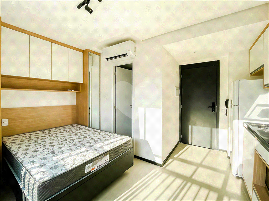 Apartamento - Studio - Centro - 1 Dormitório / Quarto - Locação / Aluguel