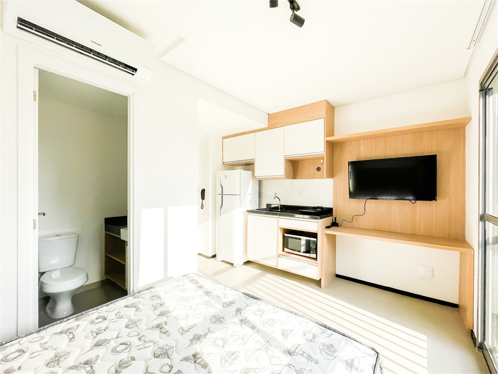 Apartamento - Studio - Centro - 1 Dormitório / Quarto - Locação / Aluguel