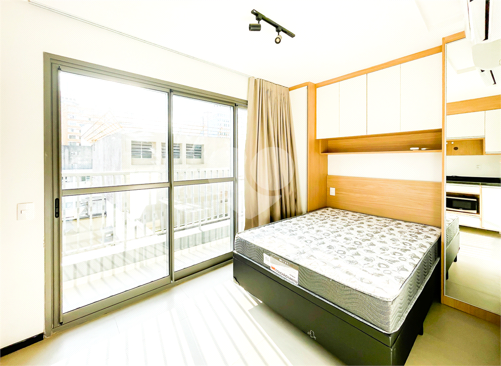 Apartamento - Studio - Centro - 1 Dormitório / Quarto - Locação / Aluguel