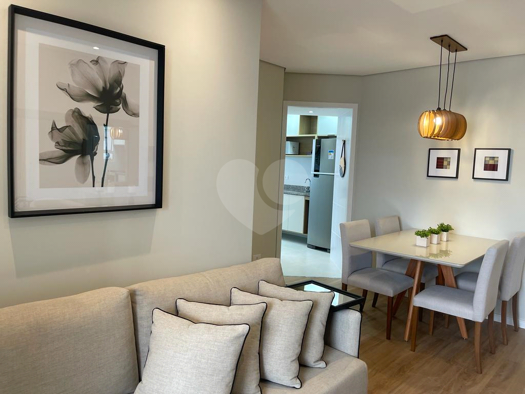 APARTAMENTO em VILA MASCOTE