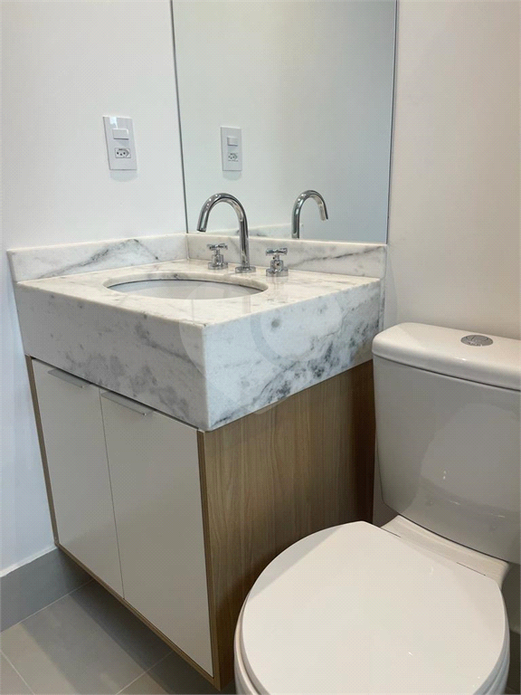 APARTAMENTO em VILA MASCOTE
