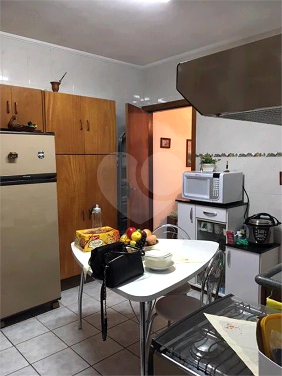 Casa à venda com 2 quartos, 70m² - Foto 5