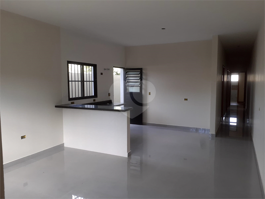 Casa à venda com 3 quartos, 90m² - Foto 19