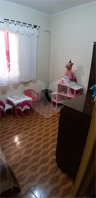 sobrado 4 quartos sala cozinha banheiro e duas vagas vila nivi