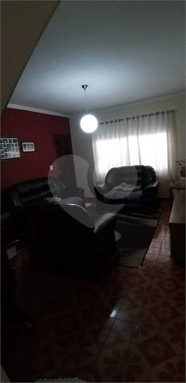 sobrado 4 quartos sala cozinha banheiro e duas vagas vila nivi