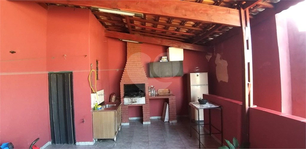 sobrado 4 quartos sala cozinha banheiro e duas vagas vila nivi