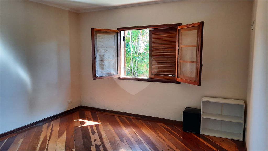 CASA TERREA - VARGEM GRANDE PAULISTA - 3 DORMITÓRIOS - 3 SUÍTES - 5 BANHEIROS - 5 VAGAS - 2 SALAS