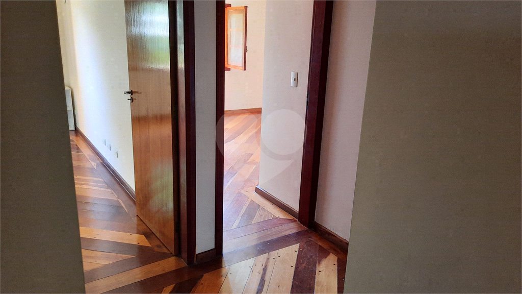 CASA TERREA - VARGEM GRANDE PAULISTA - 3 DORMITÓRIOS - 3 SUÍTES - 5 BANHEIROS - 5 VAGAS - 2 SALAS