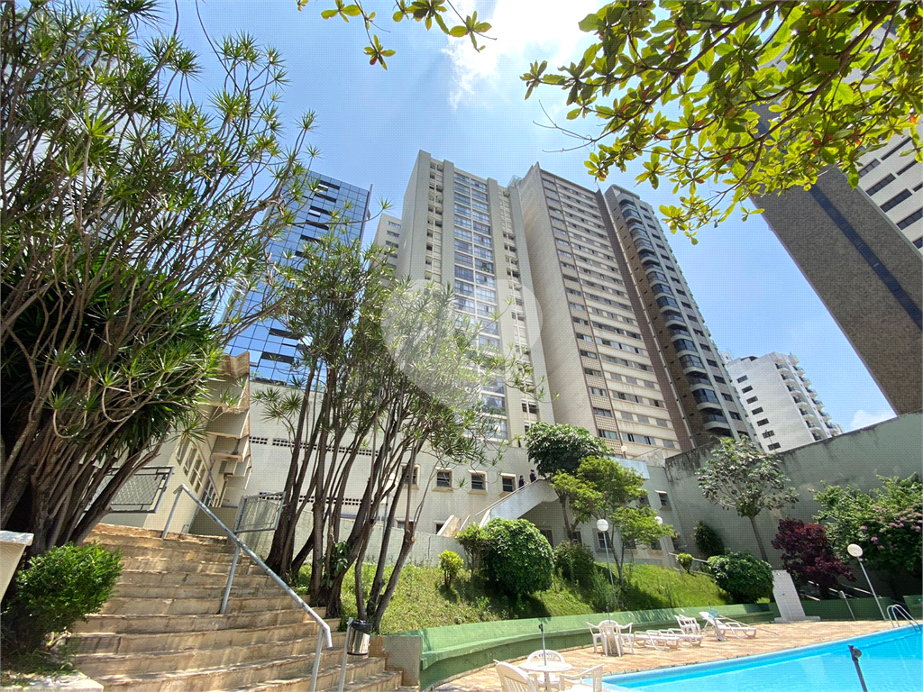 APARTAMENTO A VENDA NA VOLUNTÁRIOS DA PÁTRIA 3 DORMITÓRIOS 2 VAGAS