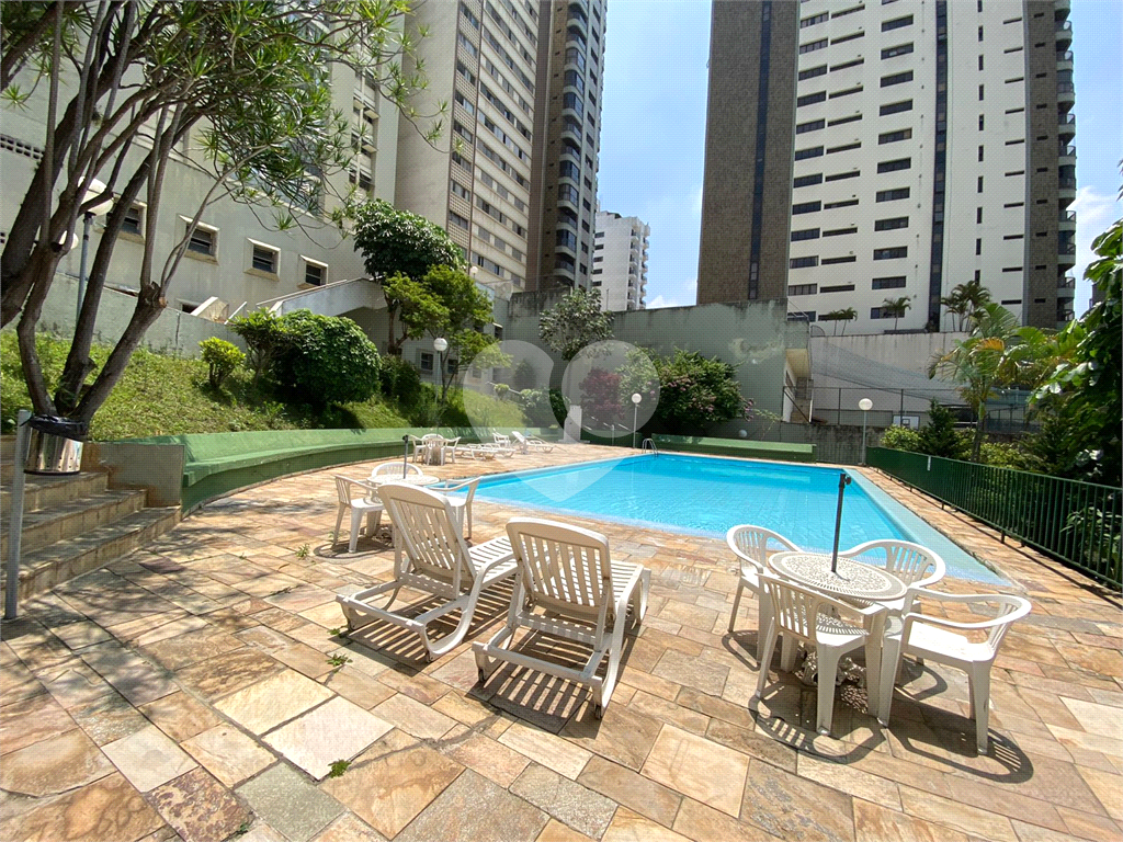 APARTAMENTO A VENDA NA VOLUNTÁRIOS DA PÁTRIA 3 DORMITÓRIOS 2 VAGAS