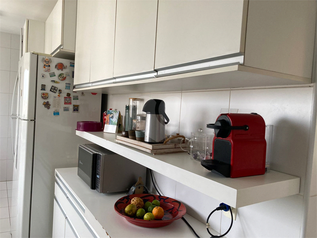 APARTAMENTO em VILA ROMANA