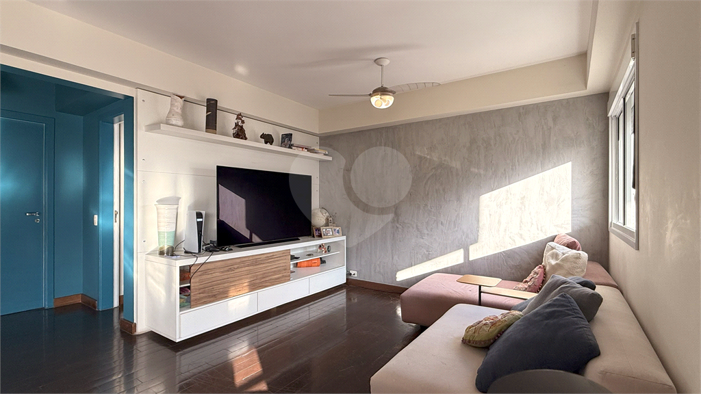 Imóvel de 180m² com ampla sala de estar 3 suítes, 3 vagas de garagem lazer completo Vila Romana