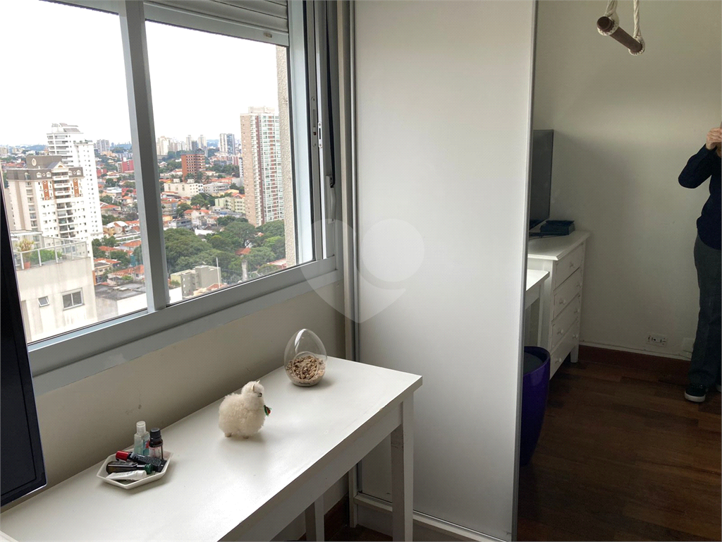 APARTAMENTO em VILA ROMANA