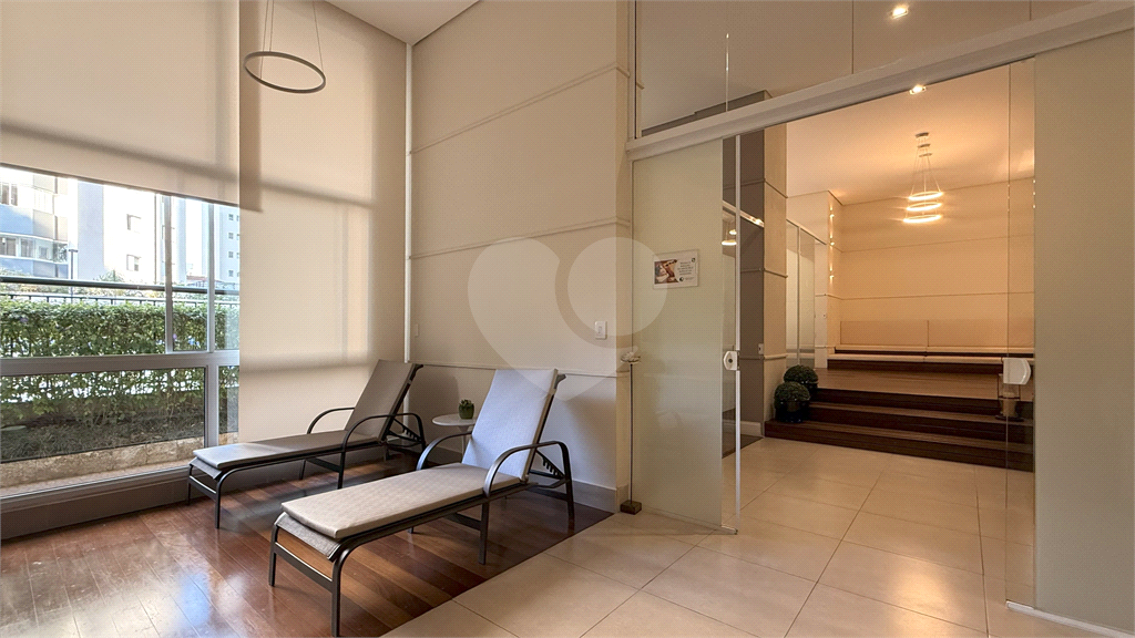 Imóvel de 180m² com ampla sala de estar 3 suítes, 3 vagas de garagem lazer completo Vila Romana