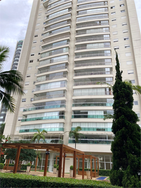 APARTAMENTO em VILA ROMANA