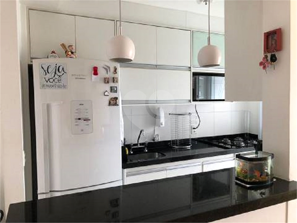 Apartamento à venda com 2 quartos, 63m² - Foto 2