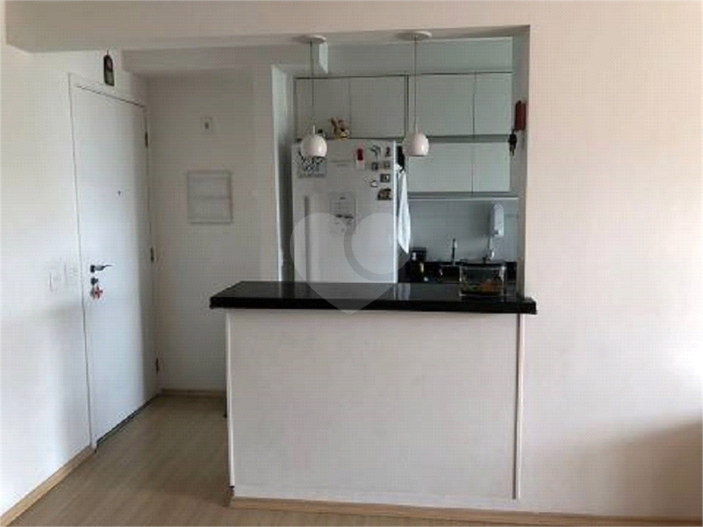 Apartamento à venda com 2 quartos, 63m² - Foto 3