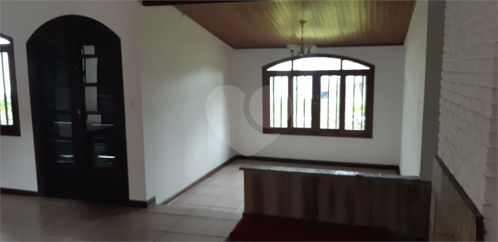 Casa à venda com 3 quartos, 350m² - Foto 6