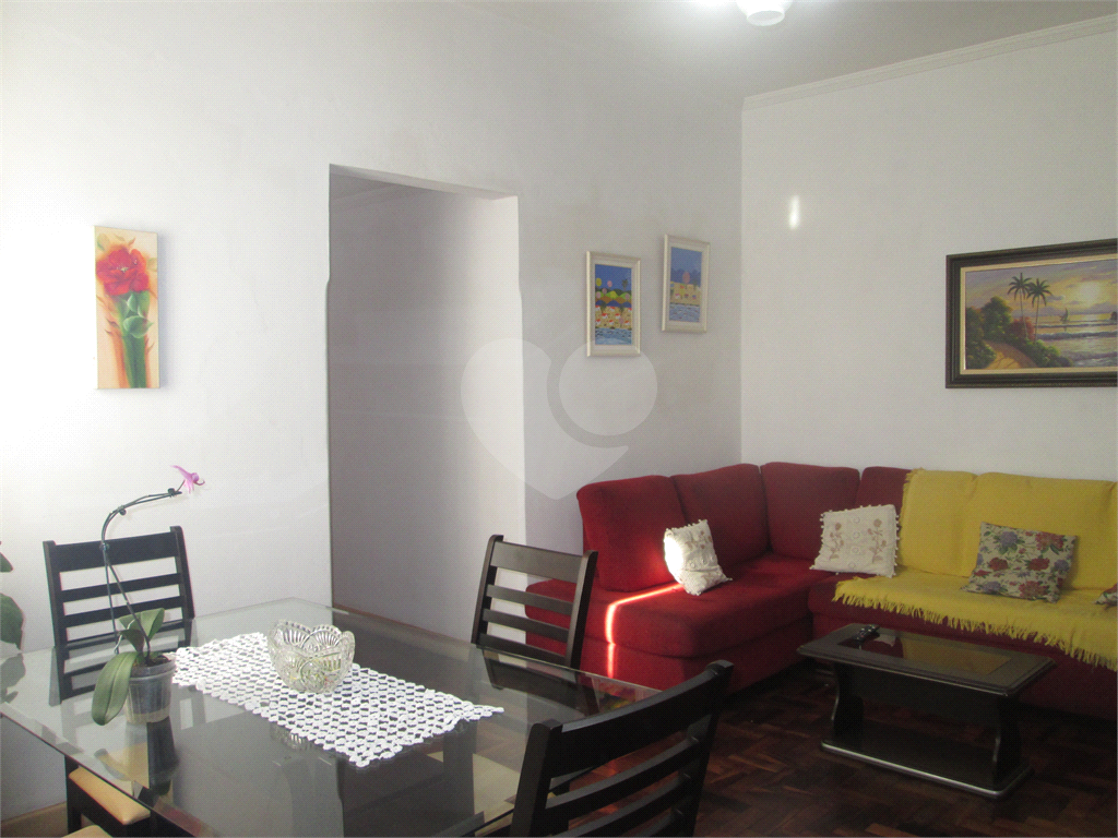 Apartamento com área útil de  72 m², 2 quartos no Bairro do Cambuci. 