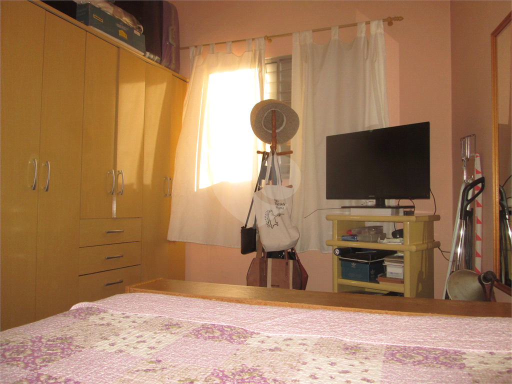 Apartamento com área útil de  72 m², 2 quartos no Bairro do Cambuci. 