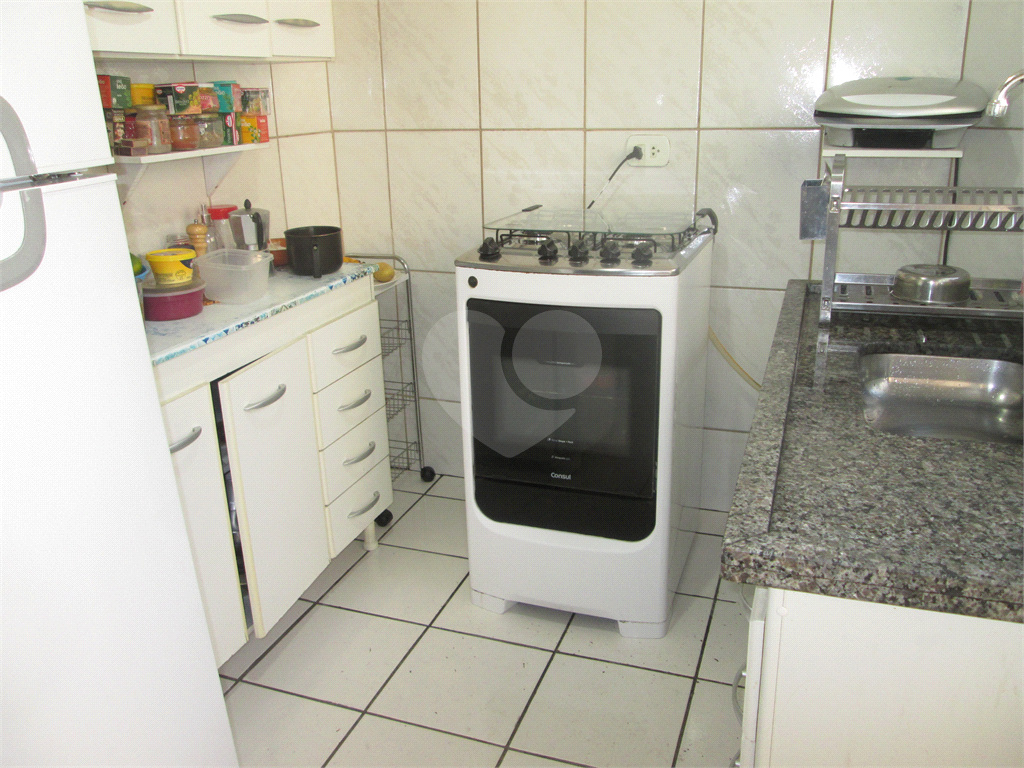 Apartamento com área útil de  72 m², 2 quartos no Bairro do Cambuci. 