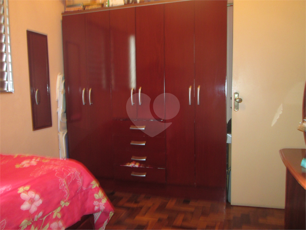 Apartamento com área útil de  72 m², 2 quartos no Bairro do Cambuci. 