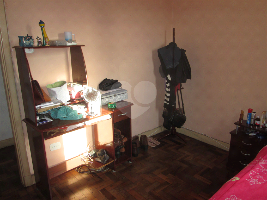 Apartamento com área útil de  72 m², 2 quartos no Bairro do Cambuci. 