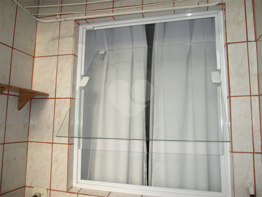 Apartamento com área útil de  72 m², 2 quartos no Bairro do Cambuci. 