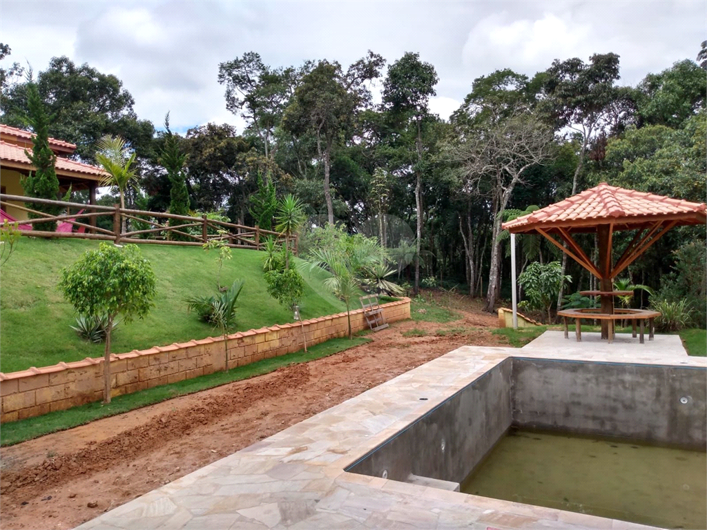 Terreno à venda com 2 quartos, 400m² - Foto 13