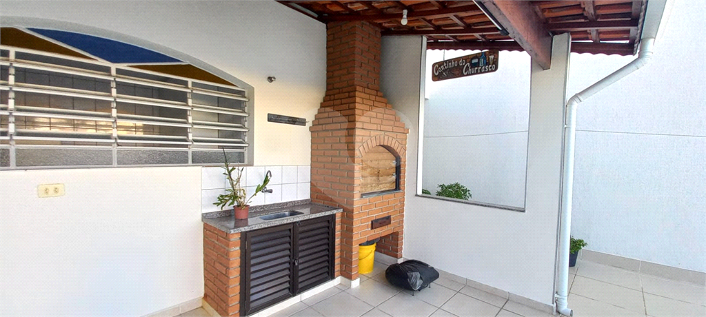 Casa à venda com 3 quartos, 90m² - Foto 47