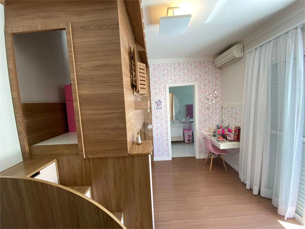 Casa de Condomínio à venda com 4 quartos, 335m² - Foto 31