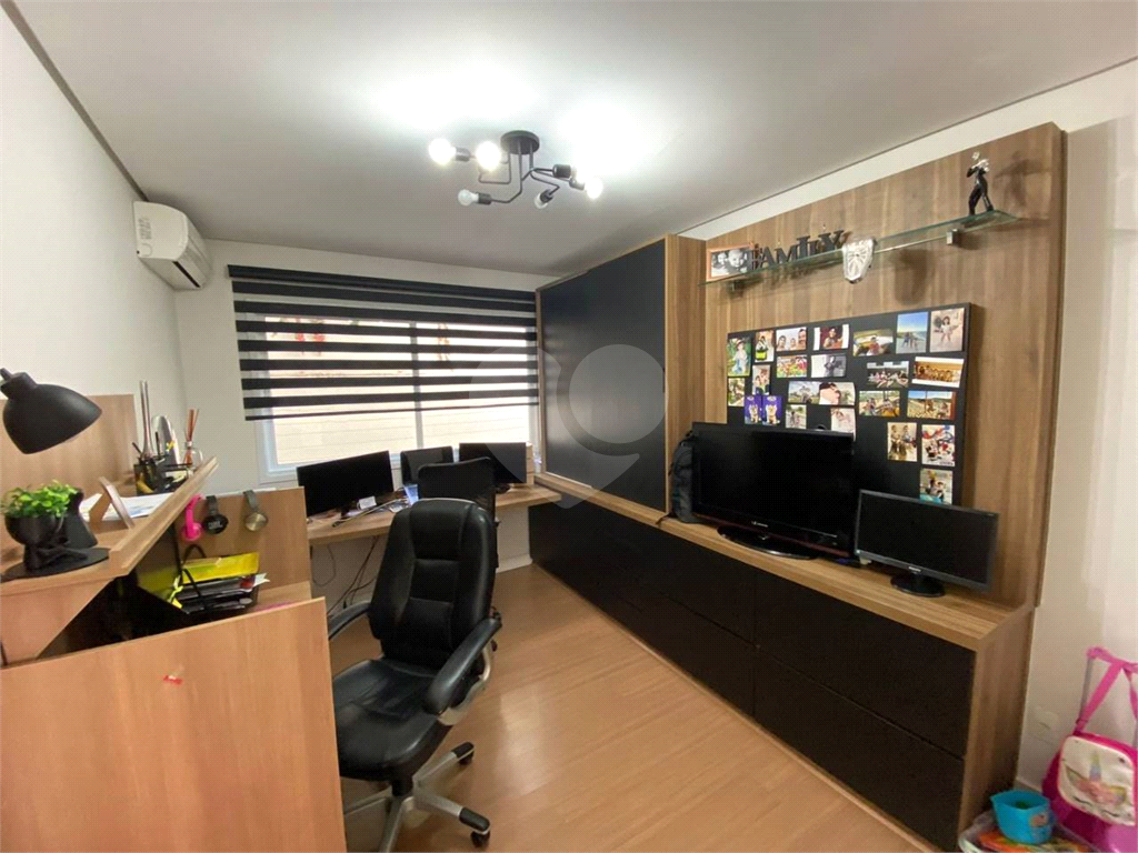 Casa de Condomínio à venda com 4 quartos, 335m² - Foto 9