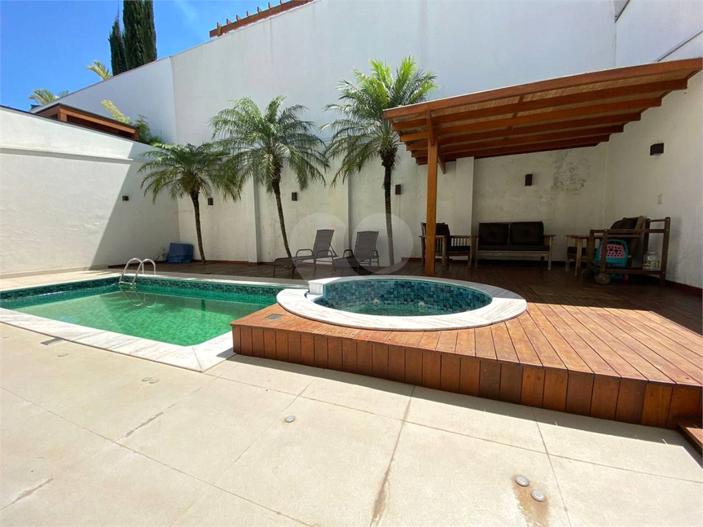 Casa de Condomínio à venda com 4 quartos, 335m² - Foto 5