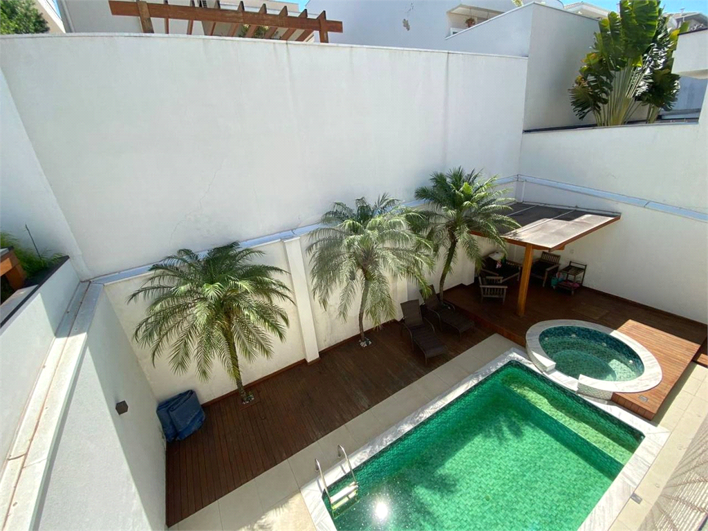 Casa de Condomínio à venda com 4 quartos, 335m² - Foto 34