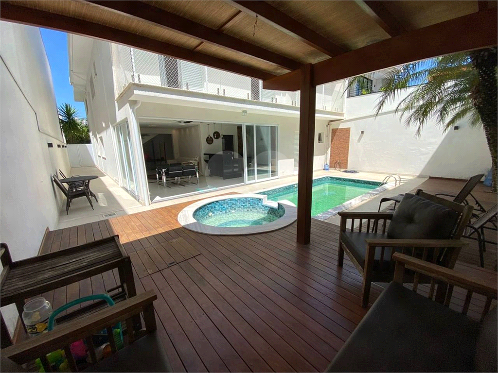 Casa de Condomínio à venda com 4 quartos, 335m² - Foto 37