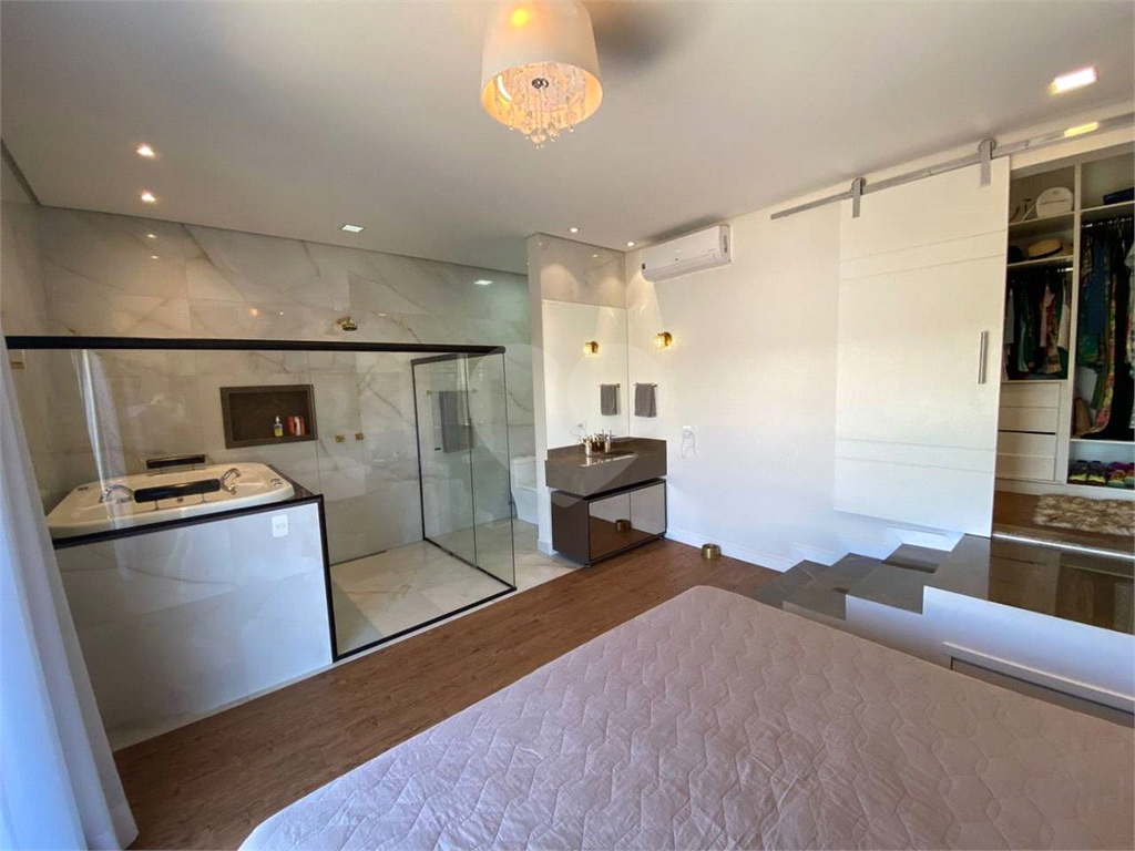 Casa de Condomínio à venda com 4 quartos, 335m² - Foto 17