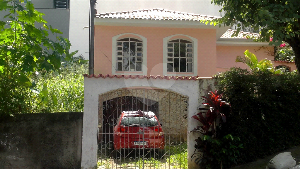 Imóvel no Mandaqui se trata de um sobrado com 3 dorms com 1 suite 3 banheiro e 5 vagas.