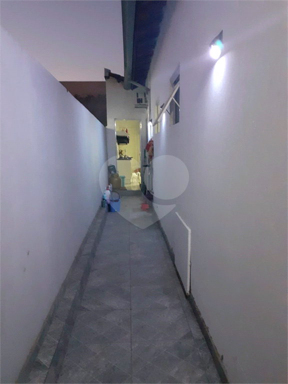 Casa à venda com 3 quartos, 196m² - Foto 17