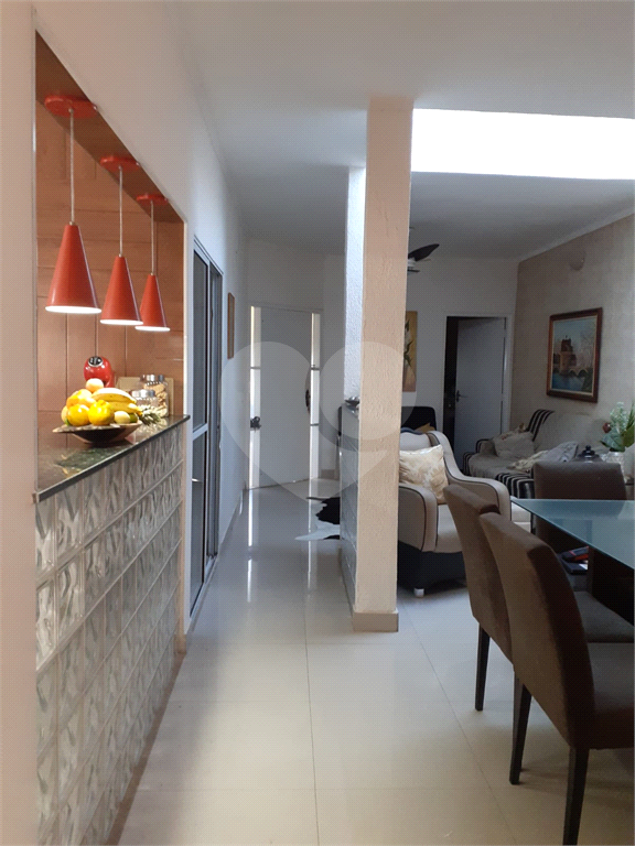 Casa à venda com 3 quartos, 196m² - Foto 10