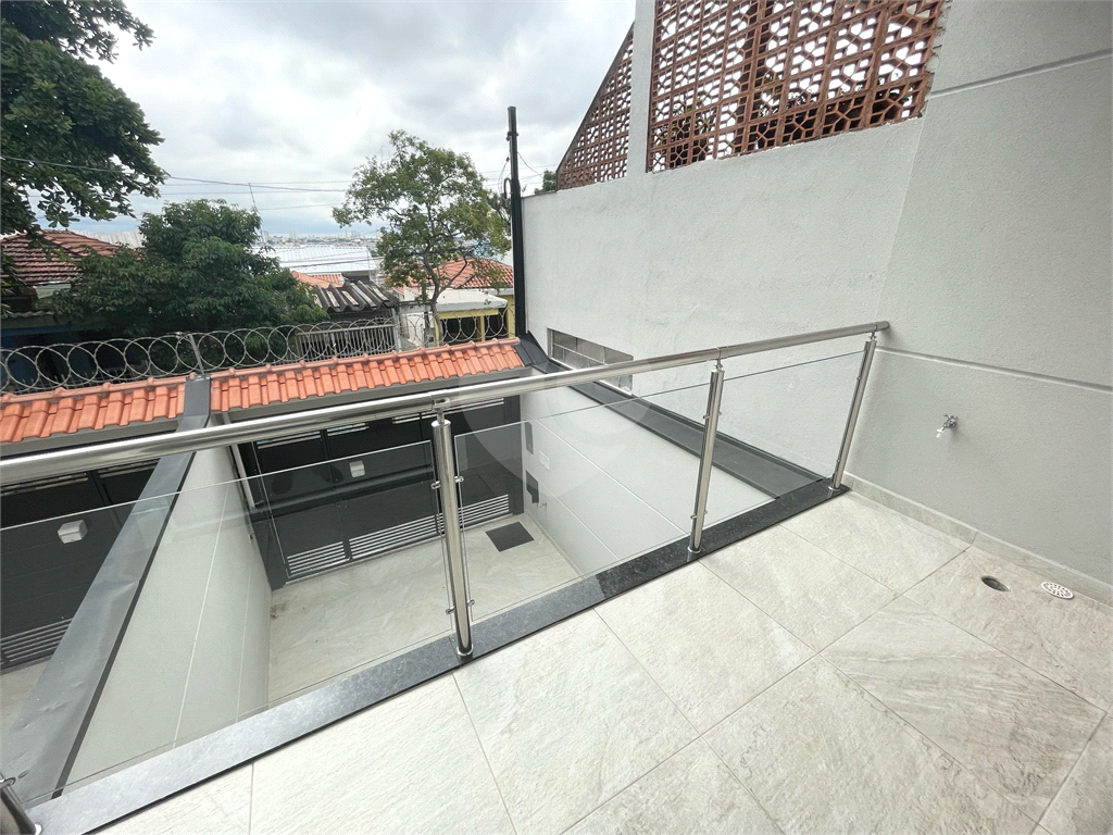 Lindo sobrado á venda no Tucuruvi, 3 quartos, 3 suítes, 4 banheiros e 3 vagas.

 