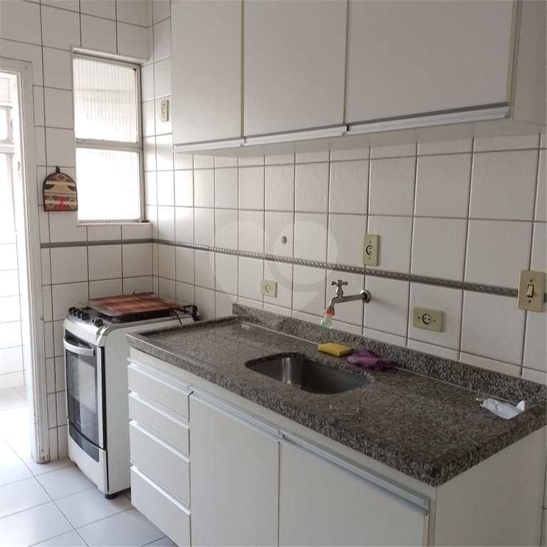 Apartamento a 3 quadras da estação do metrô Oscar Freire com 3 dormitórios sendo 1 suite