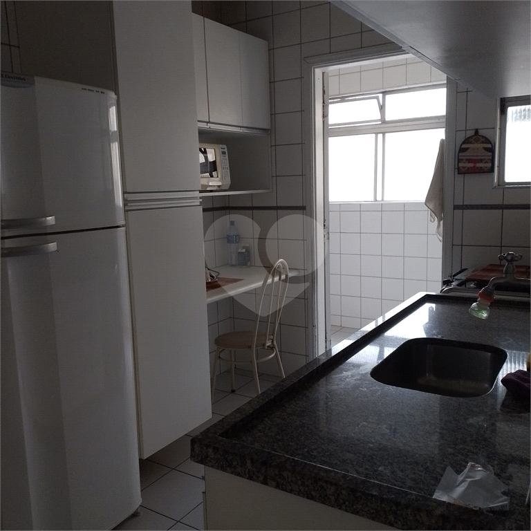 Apartamento a 3 quadras da estação do metrô Oscar Freire com 3 dormitórios sendo 1 suite